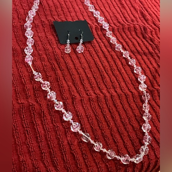 Necklaces - Picture 1 of 2